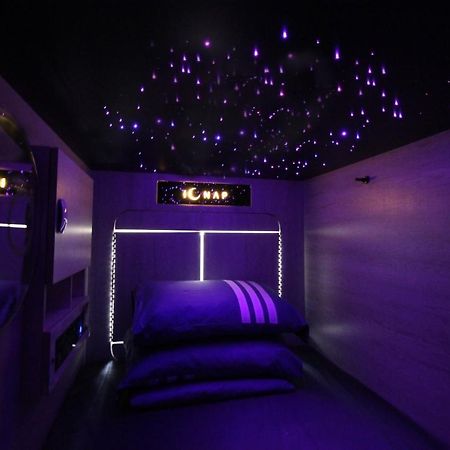 קוולון L'Etoile De Mer Mong Kok - Capsule Hotel מראה חיצוני תמונה